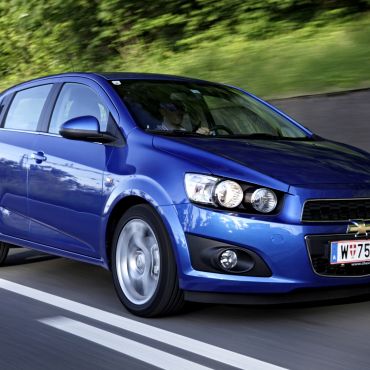 aveo-hatchback-new %2